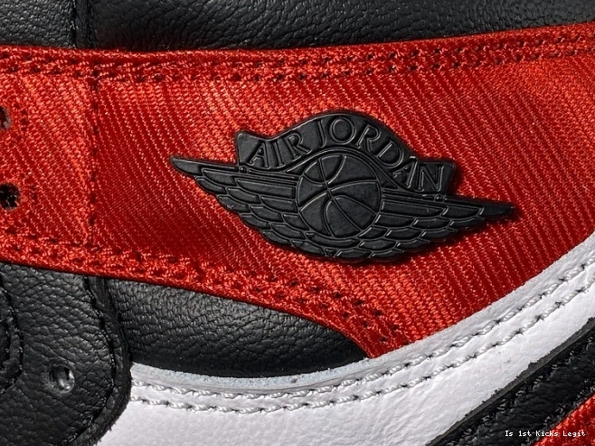 Jordan Air 1 CD0461-016 Satin Black High Toe Retro 0817
